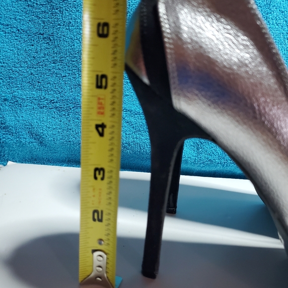 Joey Black and Silver High Heels Size 9 CUTE!! - Picture 15 of 15